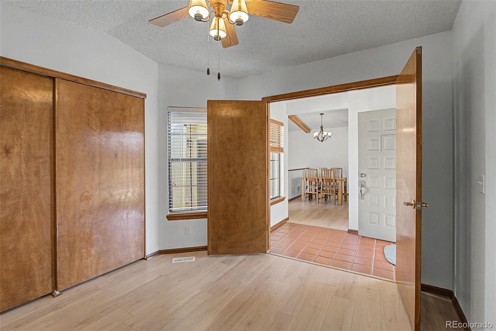 MLS Image #3 for 18624 e saratoga place,aurora, Colorado