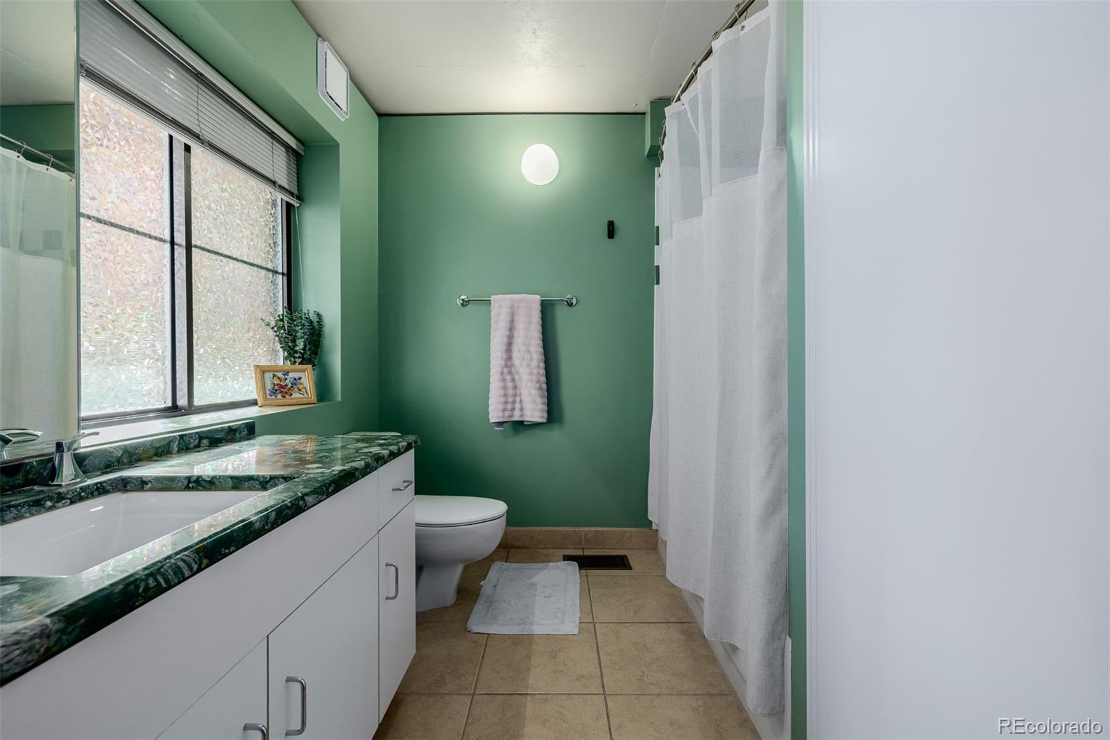 MLS Image #22 for 930  acoma street 109,denver, Colorado