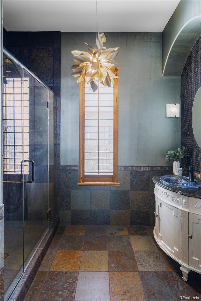 MLS Image #16 for 2340 s cook street,denver, Colorado