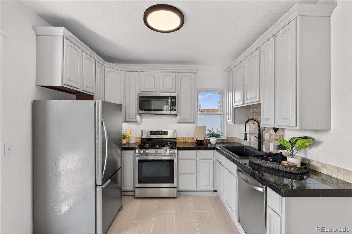 MLS Image #13 for 3357 n gaylord street,denver, Colorado