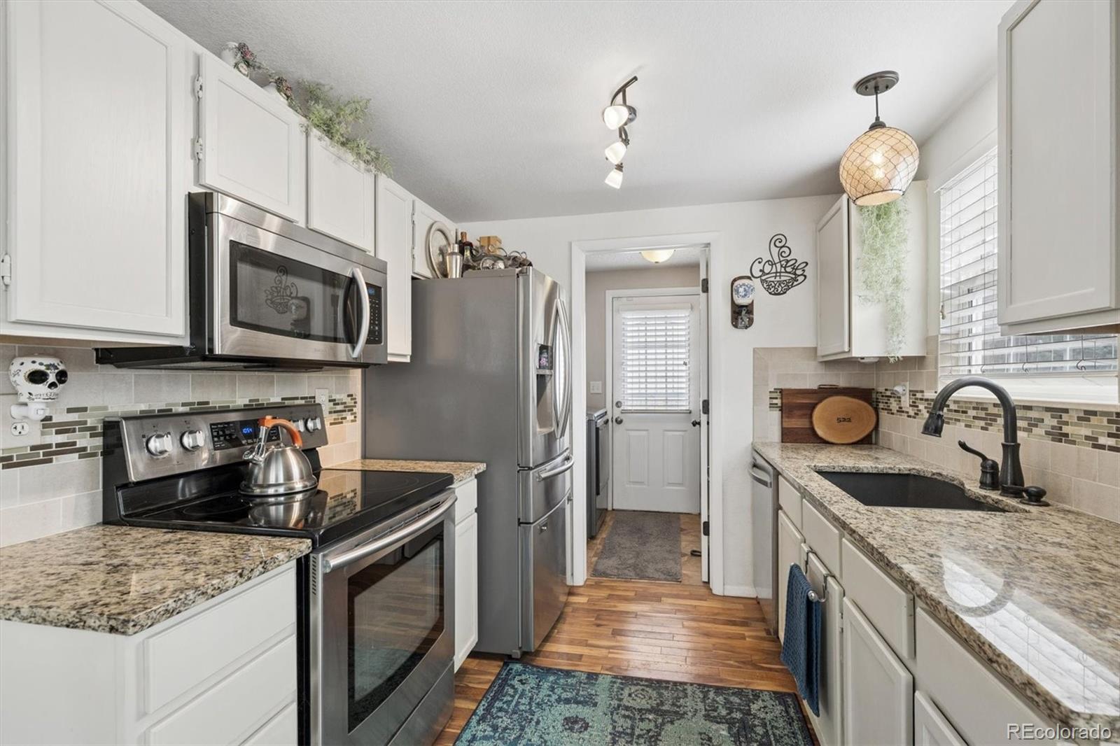 MLS Image #4 for 22166 e princeton circle,aurora, Colorado