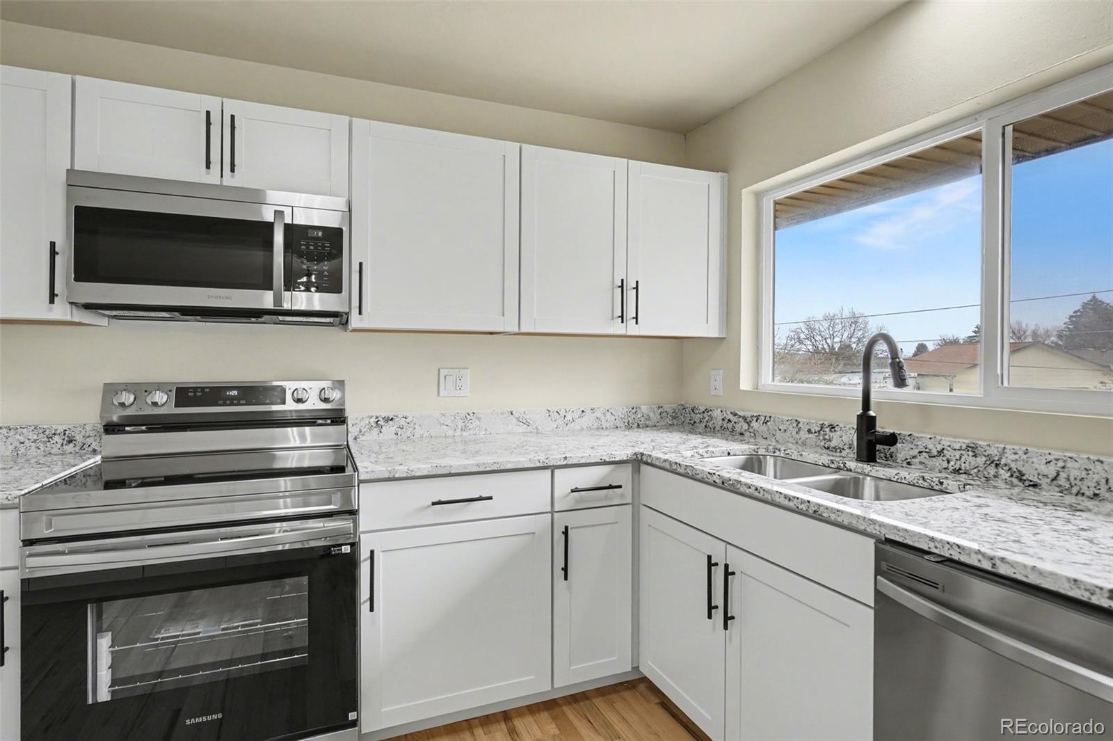MLS Image #12 for 7852  saulsbury street,arvada, Colorado