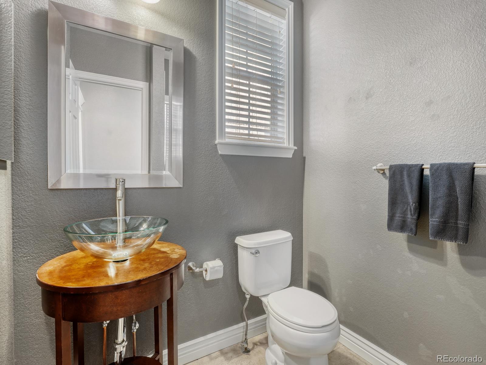 MLS Image #12 for 2522 n xenia street,denver, Colorado