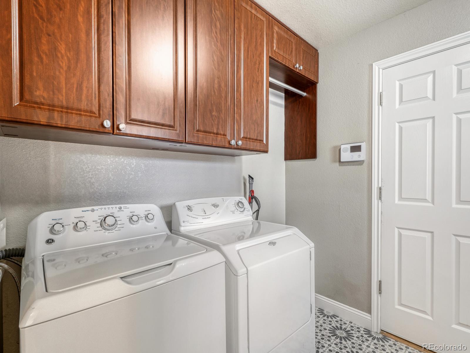 MLS Image #13 for 2522 n xenia street,denver, Colorado