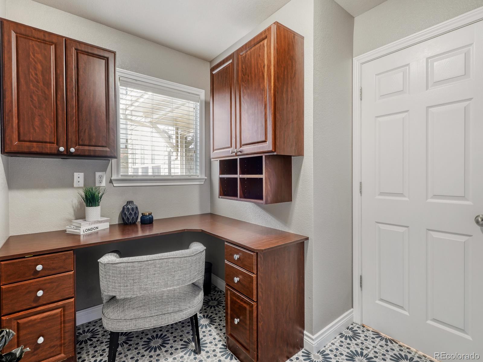 MLS Image #14 for 2522 n xenia street,denver, Colorado