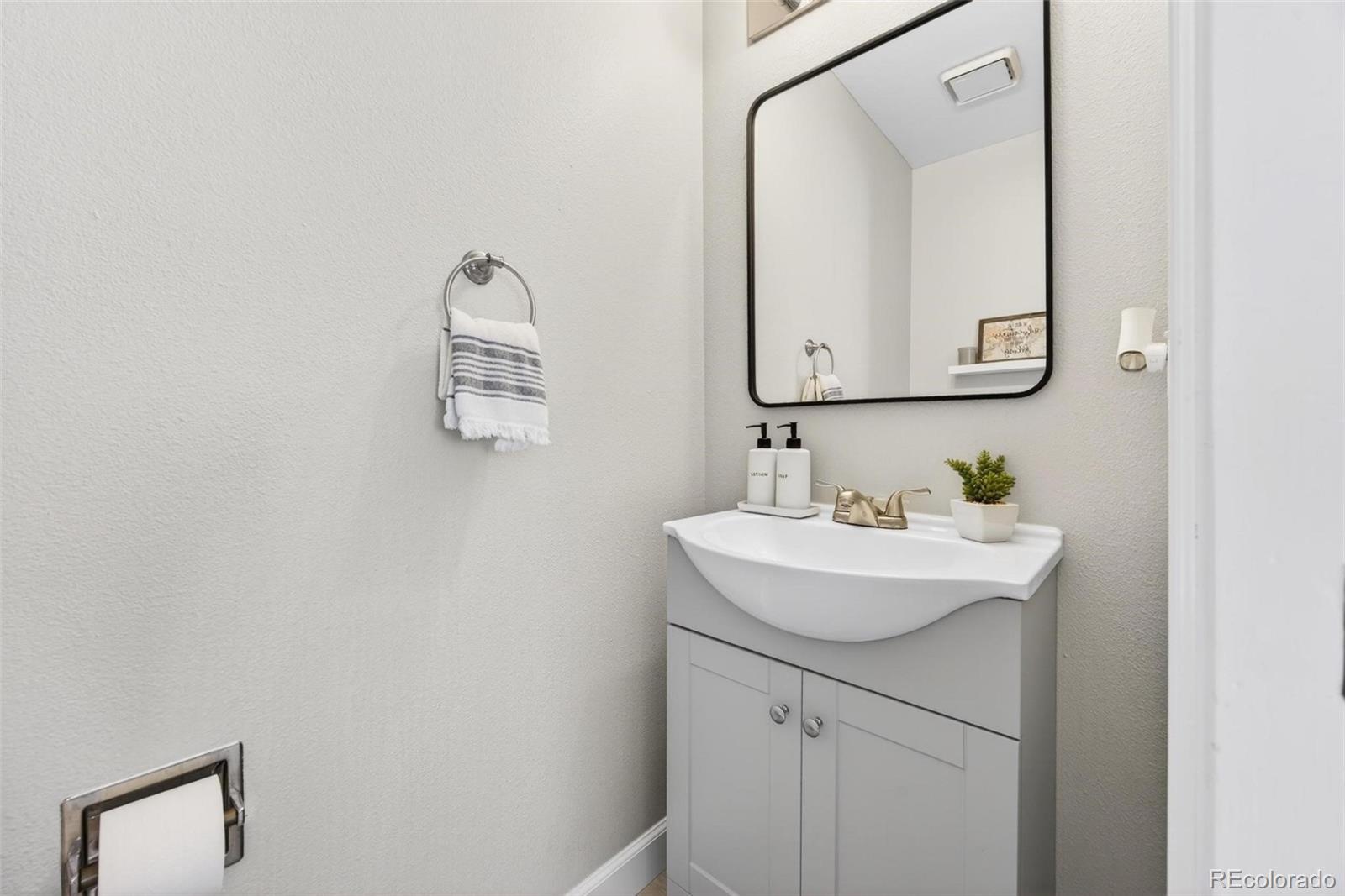 MLS Image #9 for 9981  holland court,broomfield, Colorado