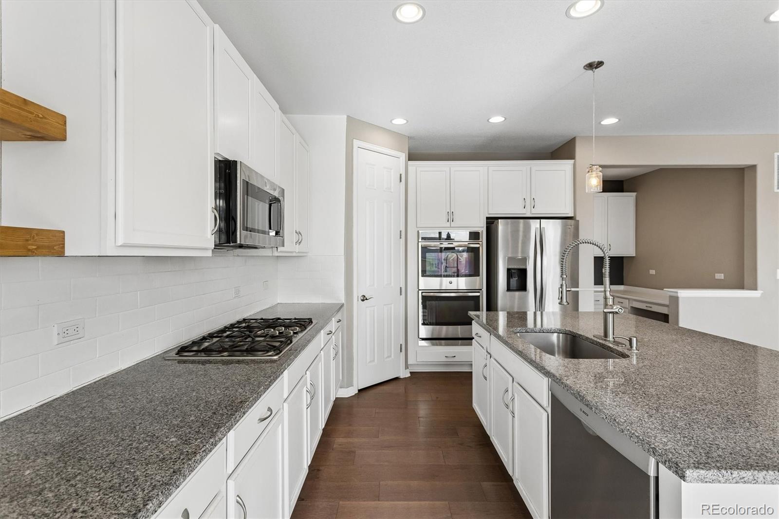 MLS Image #12 for 4825 s riviera way,aurora, Colorado