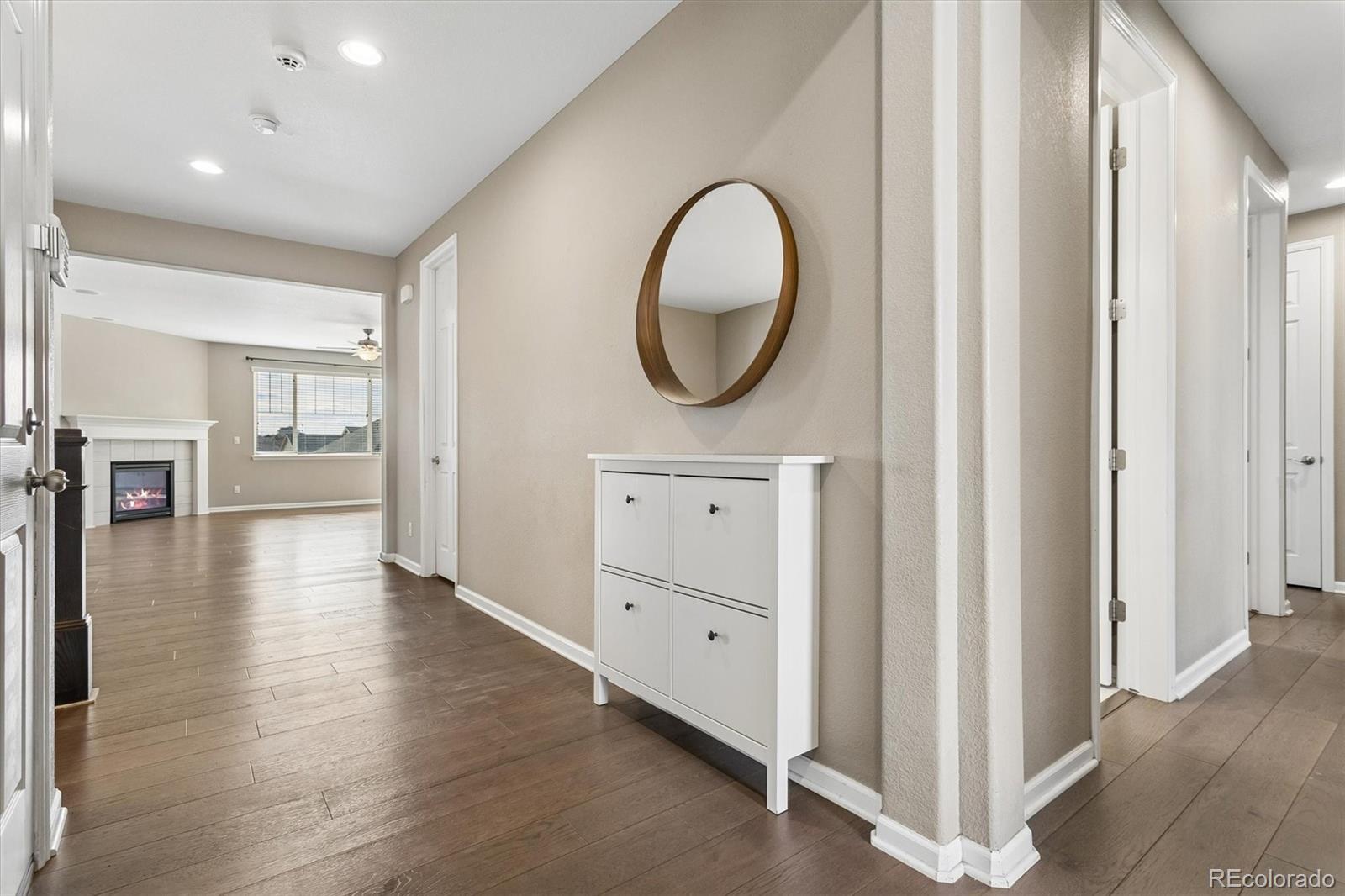 MLS Image #3 for 4825 s riviera way,aurora, Colorado