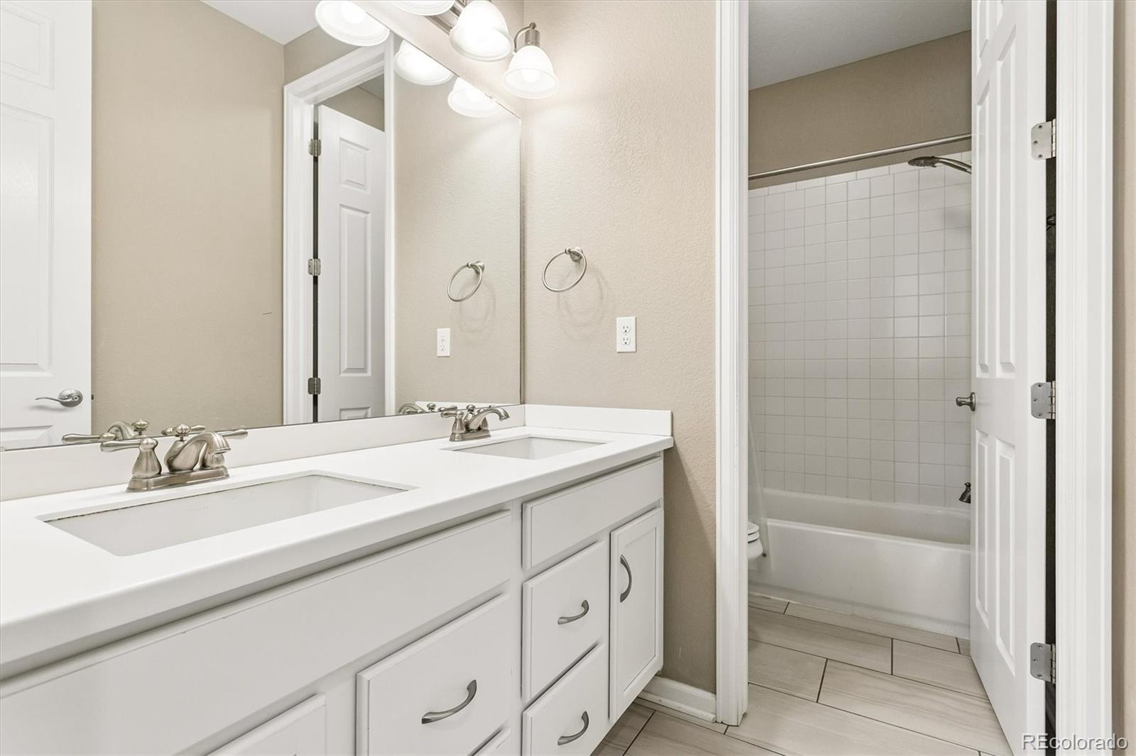 MLS Image #32 for 4825 s riviera way,aurora, Colorado