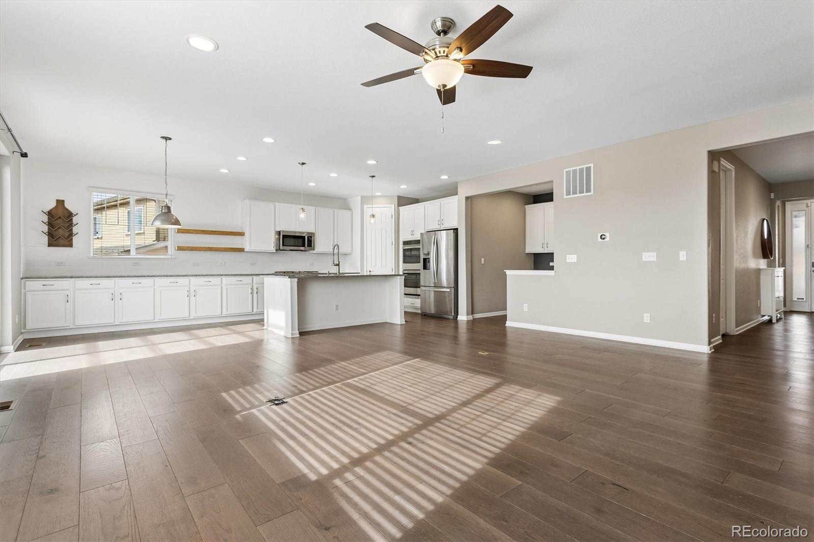 MLS Image #8 for 4825 s riviera way,aurora, Colorado