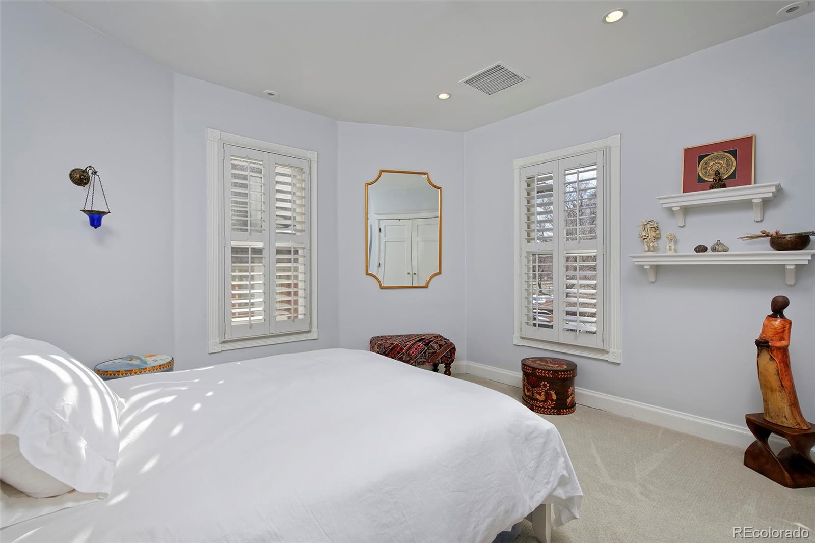 MLS Image #33 for 855  marion street,denver, Colorado