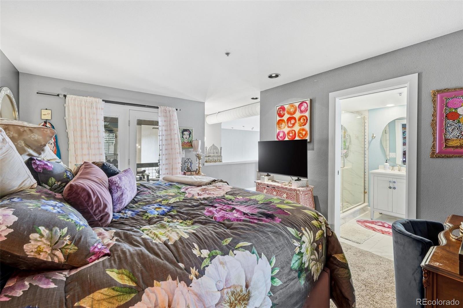 MLS Image #18 for 790 n clarkson street 101,denver, Colorado