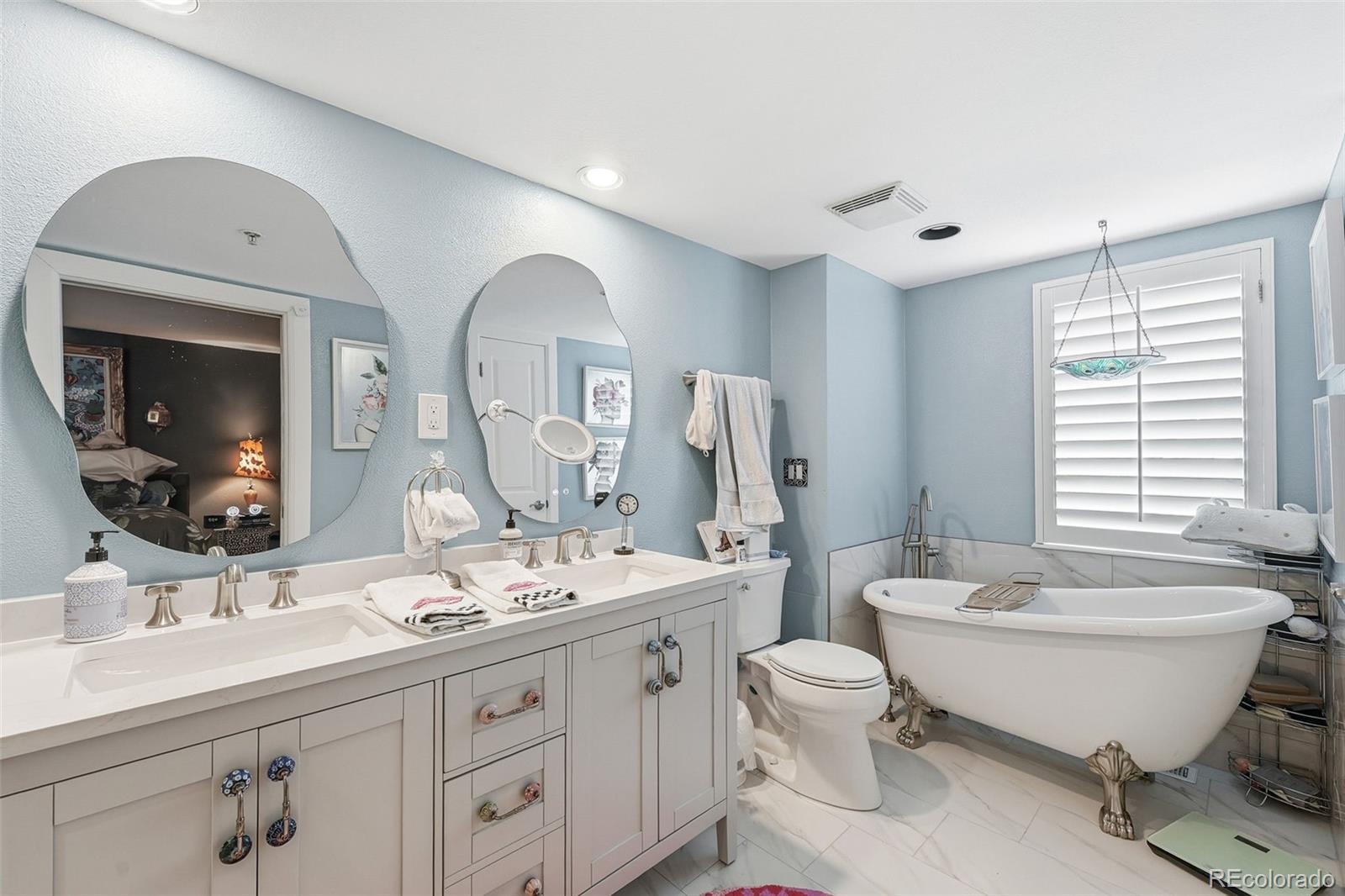 MLS Image #21 for 790 n clarkson street 101,denver, Colorado
