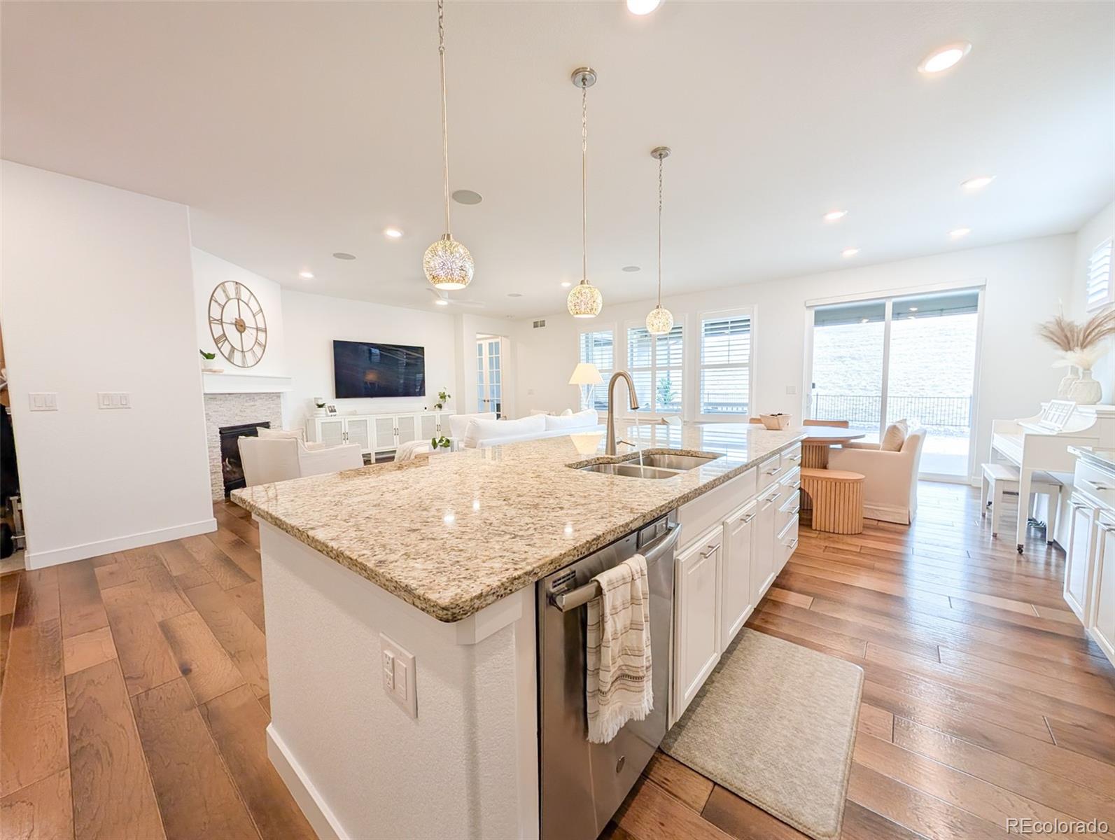 MLS Image #5 for 27878 e clifton place,aurora, Colorado