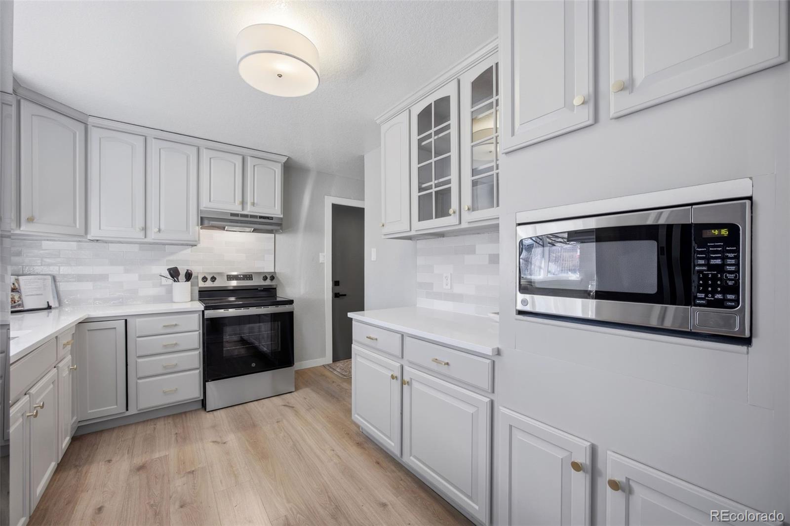 MLS Image #6 for 6220 w arkansas avenue,lakewood, Colorado