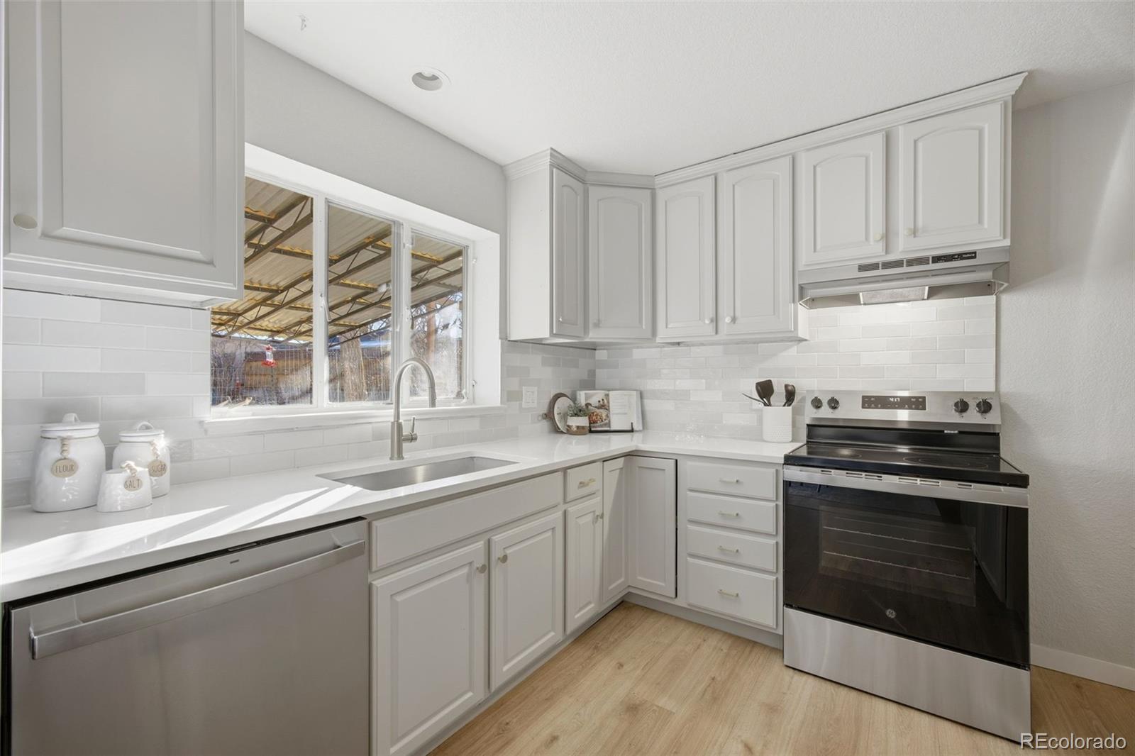 MLS Image #7 for 6220 w arkansas avenue,lakewood, Colorado