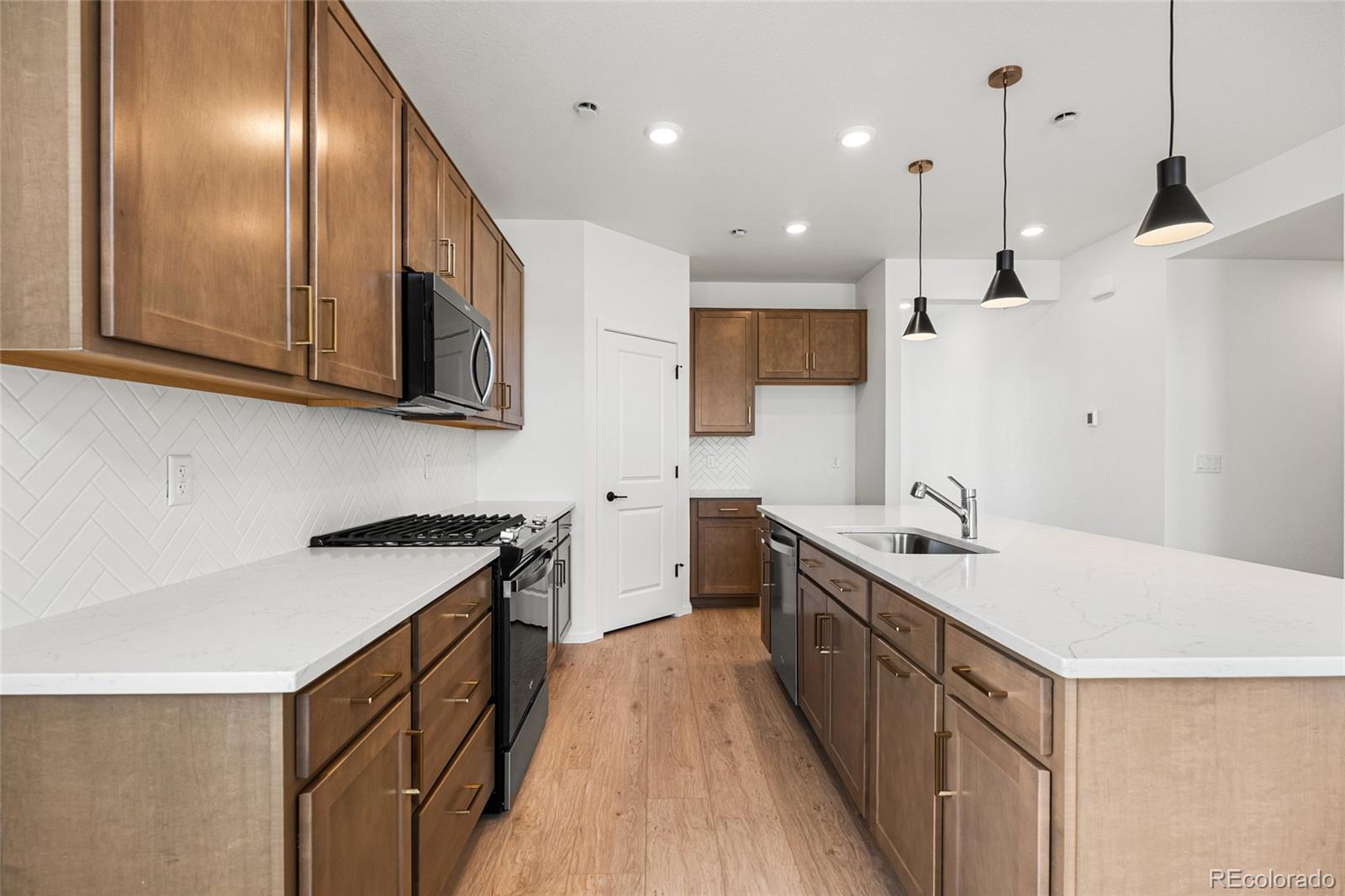 MLS Image #4 for 2157 s jackson gap street,aurora, Colorado