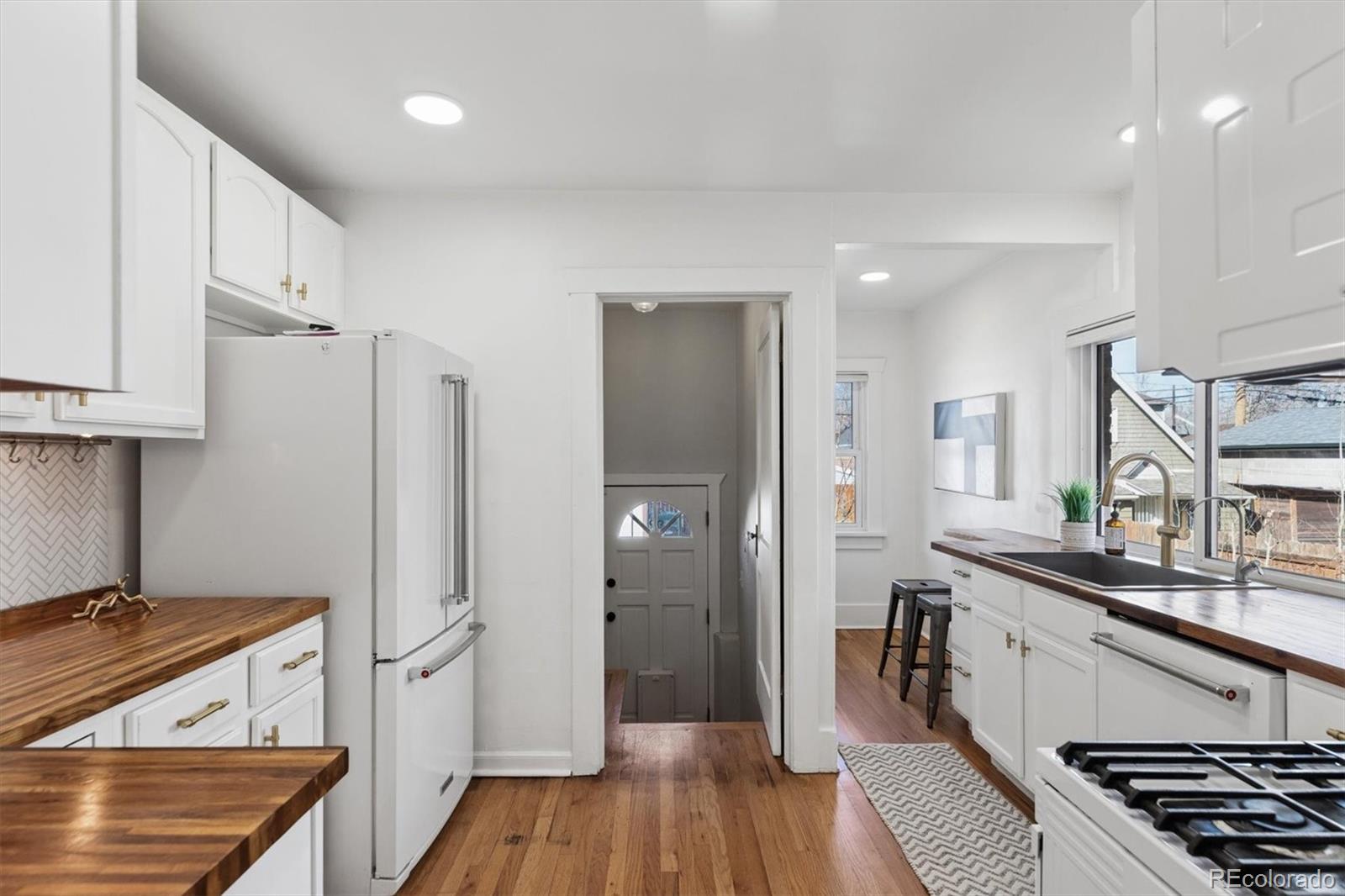 MLS Image #4 for 3137 w 34th avenue,denver, Colorado