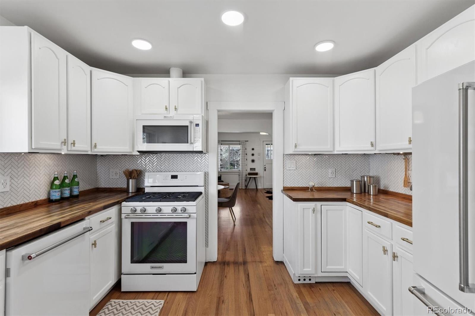 MLS Image #5 for 3137 w 34th avenue,denver, Colorado