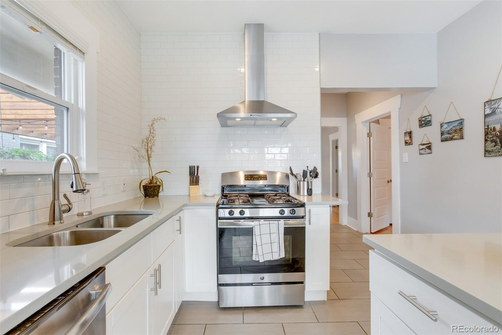 MLS Image #11 for 1471  meade street,denver, Colorado