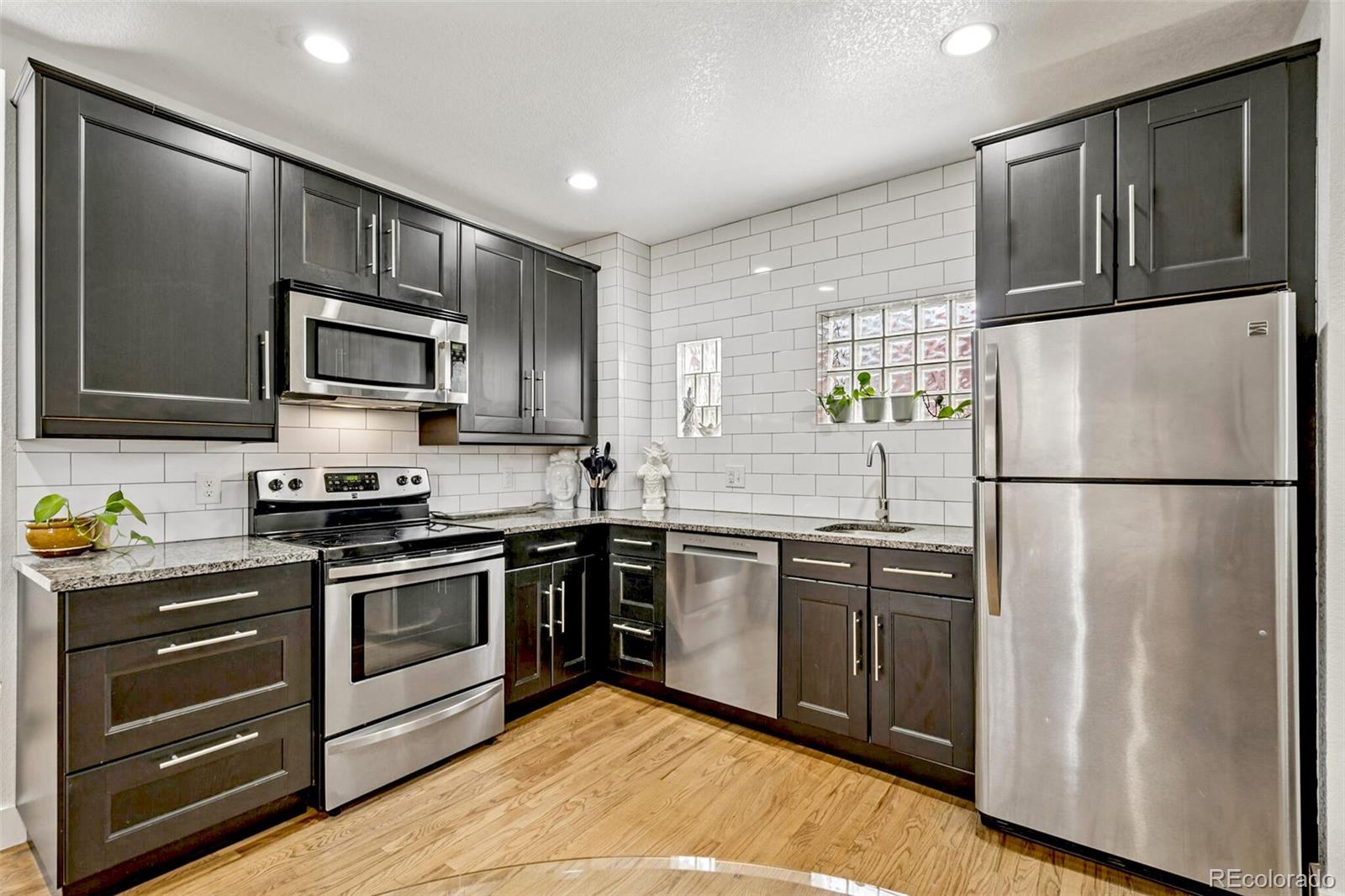 MLS Image #13 for 3321 w 29th avenue,denver, Colorado