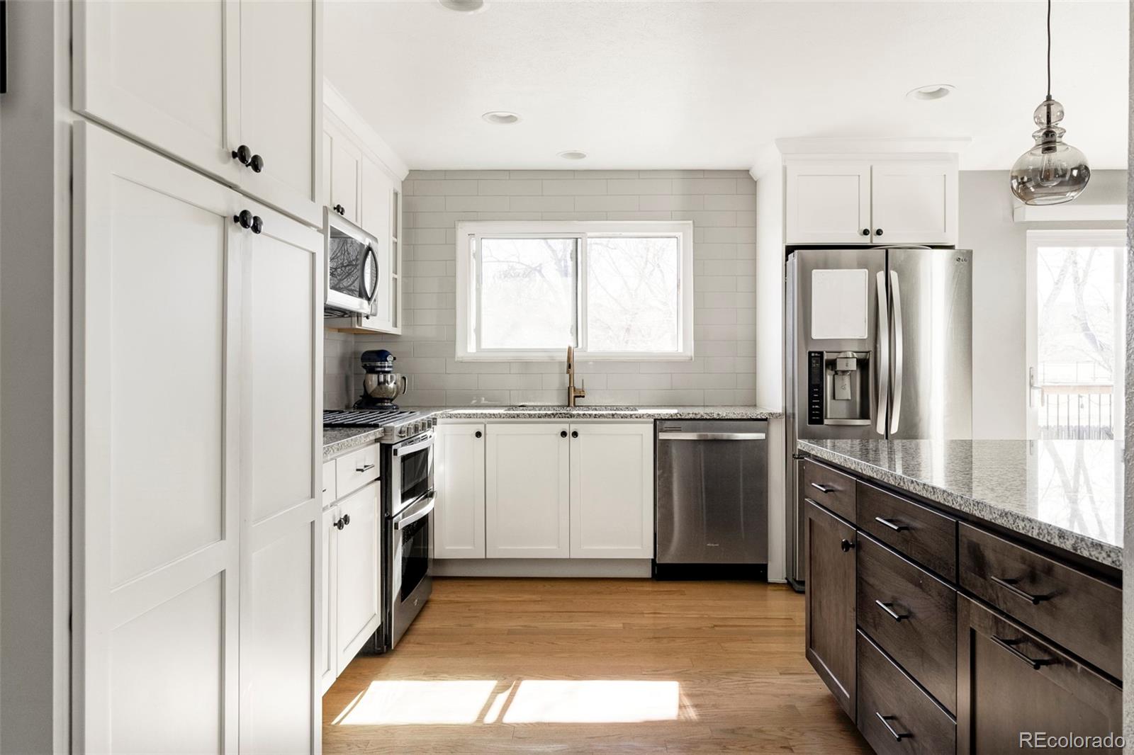 MLS Image #3 for 9098 w chestnut avenue,littleton, Colorado
