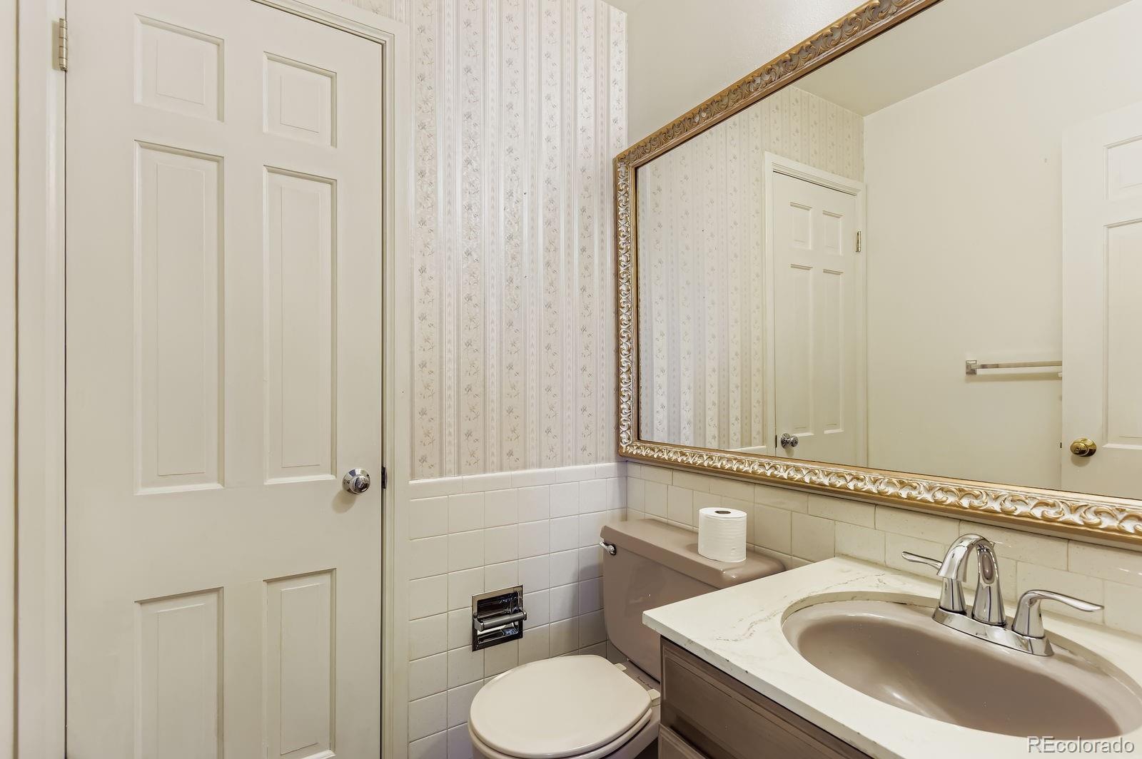 MLS Image #11 for 6801 s gilpin circle,centennial, Colorado