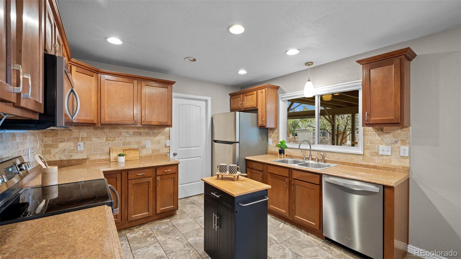 MLS Image #13 for 144  steven drive,colorado springs, Colorado