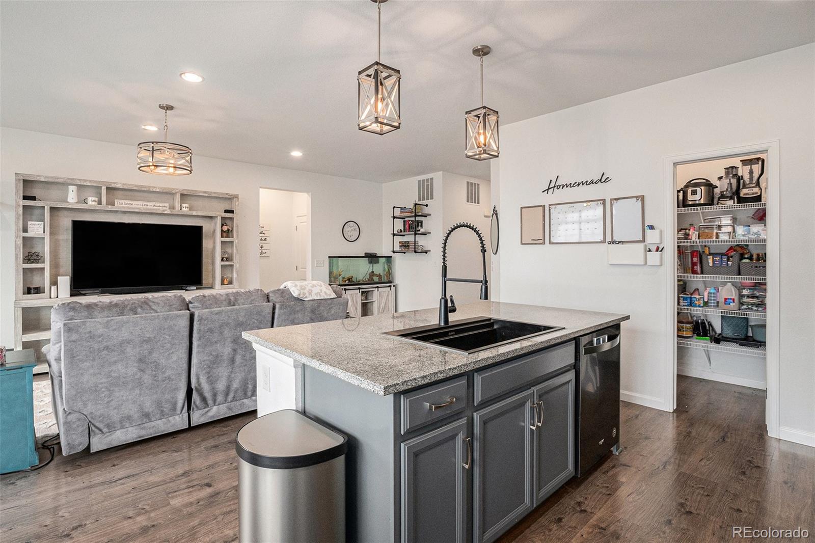 MLS Image #4 for 26787 e maple avenue,aurora, Colorado