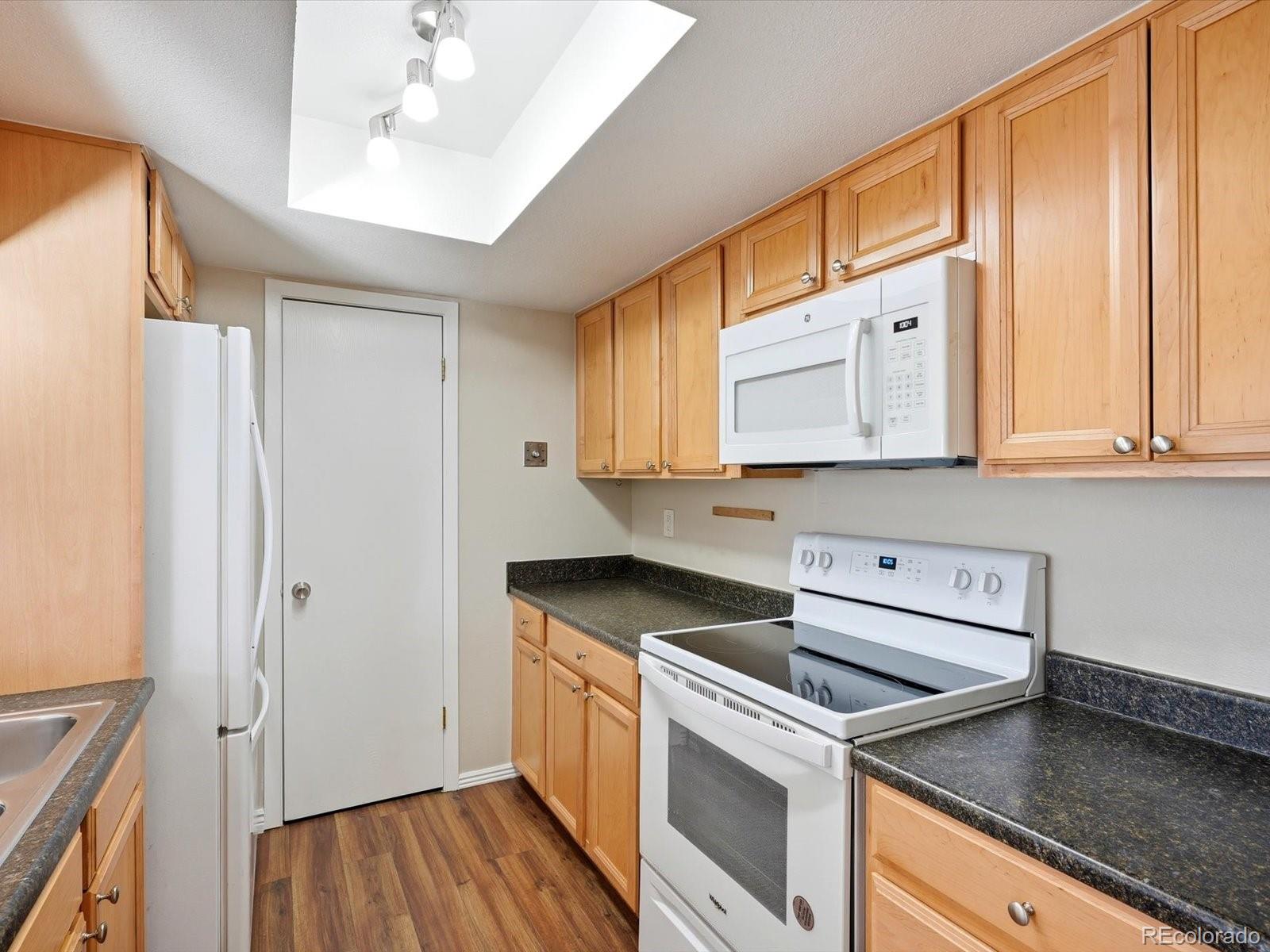 MLS Image #6 for 540 s forest street 8-205,denver, Colorado
