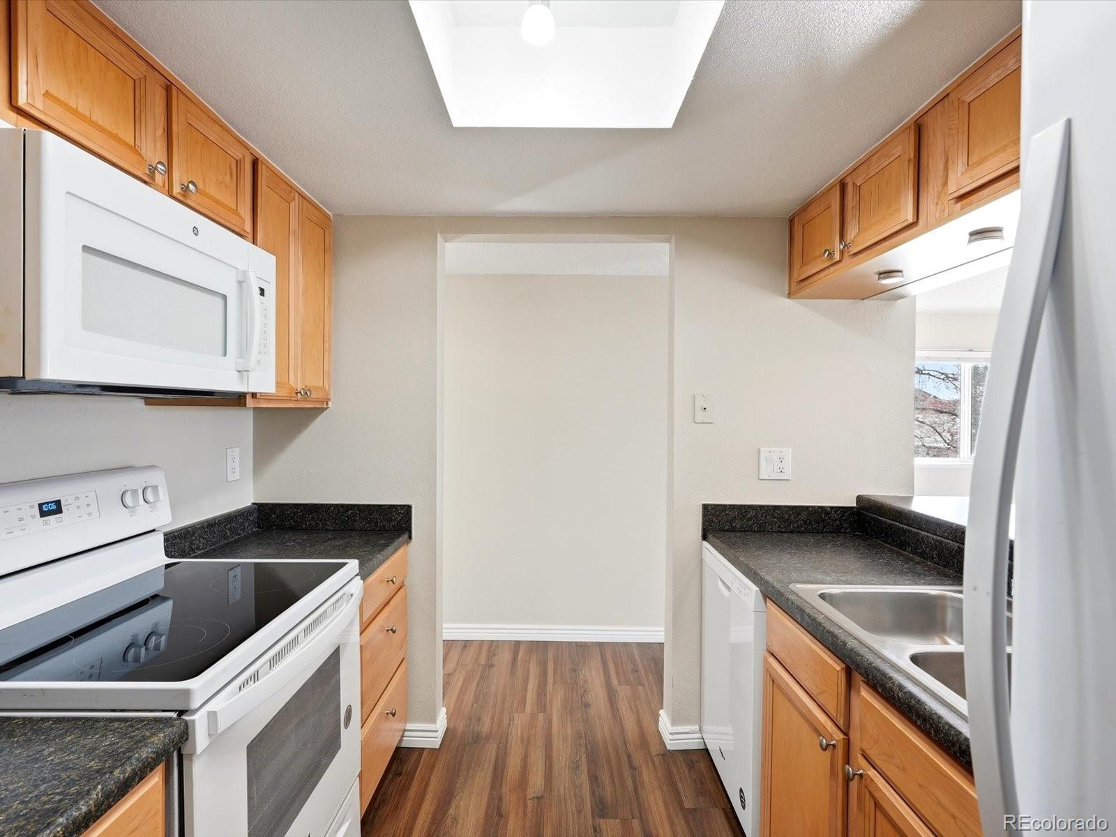 MLS Image #7 for 540 s forest street 8-205,denver, Colorado