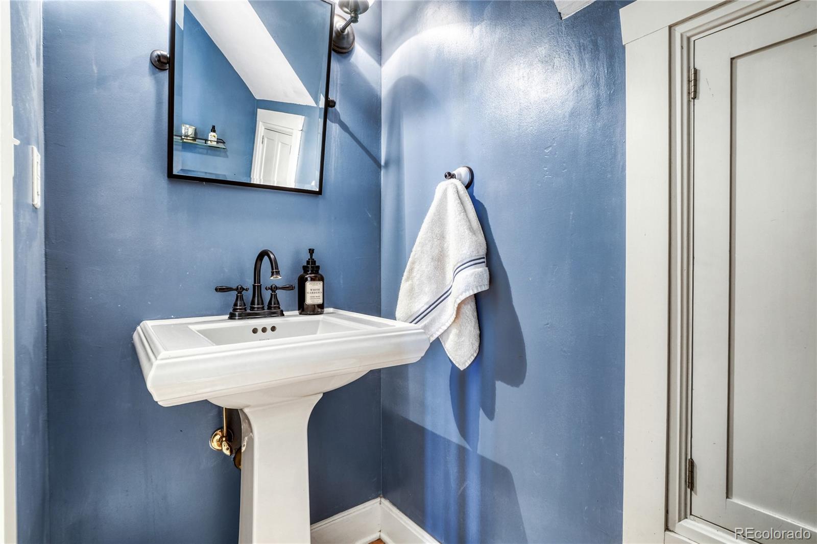 MLS Image #16 for 1115 s emerson street,denver, Colorado