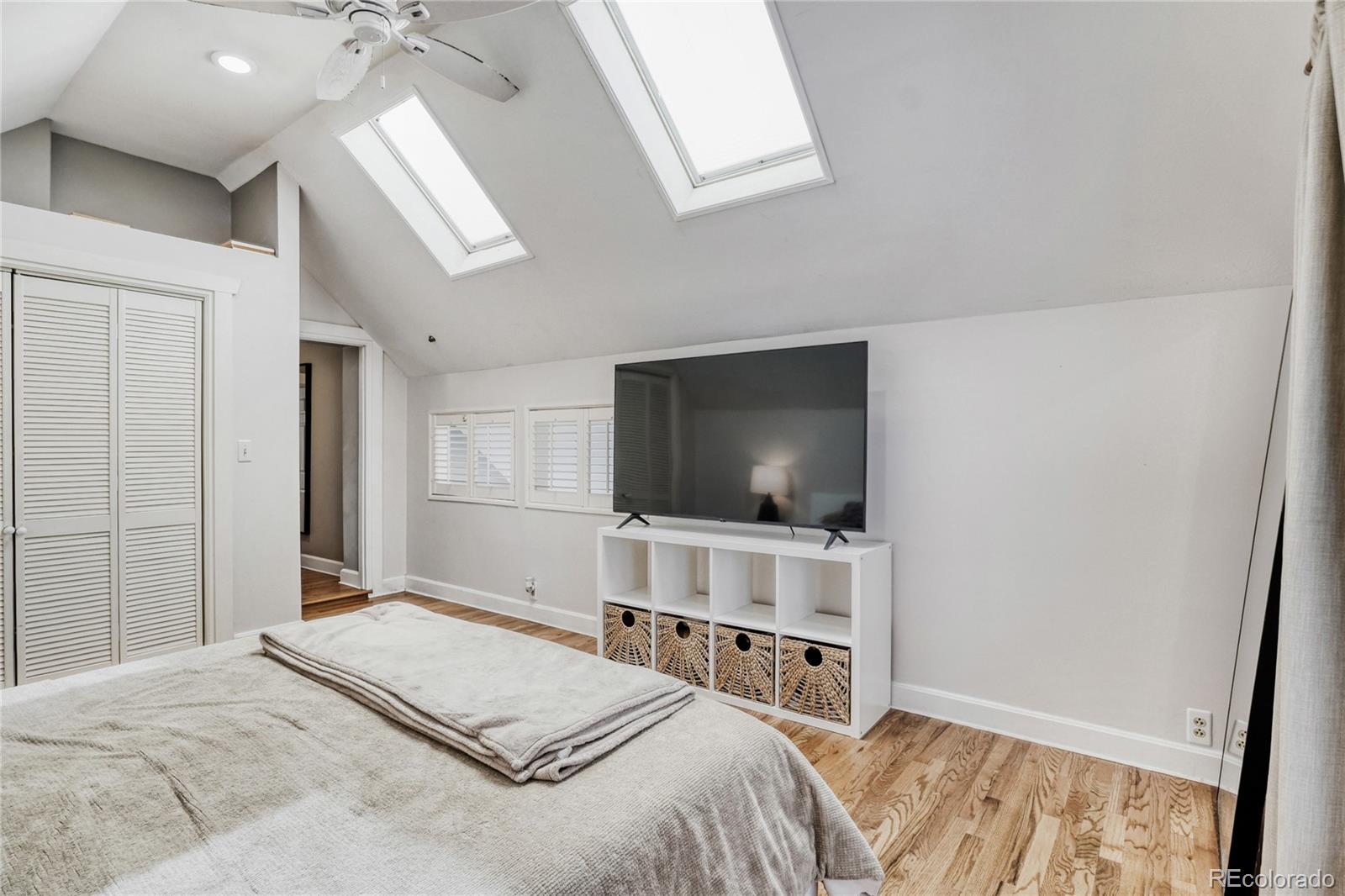 MLS Image #18 for 1115 s emerson street,denver, Colorado