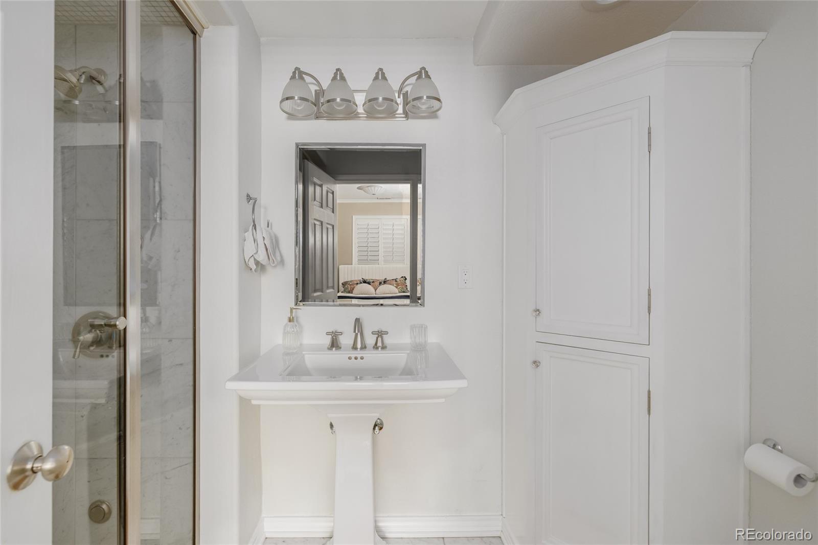 MLS Image #28 for 180 s oneida street,denver, Colorado
