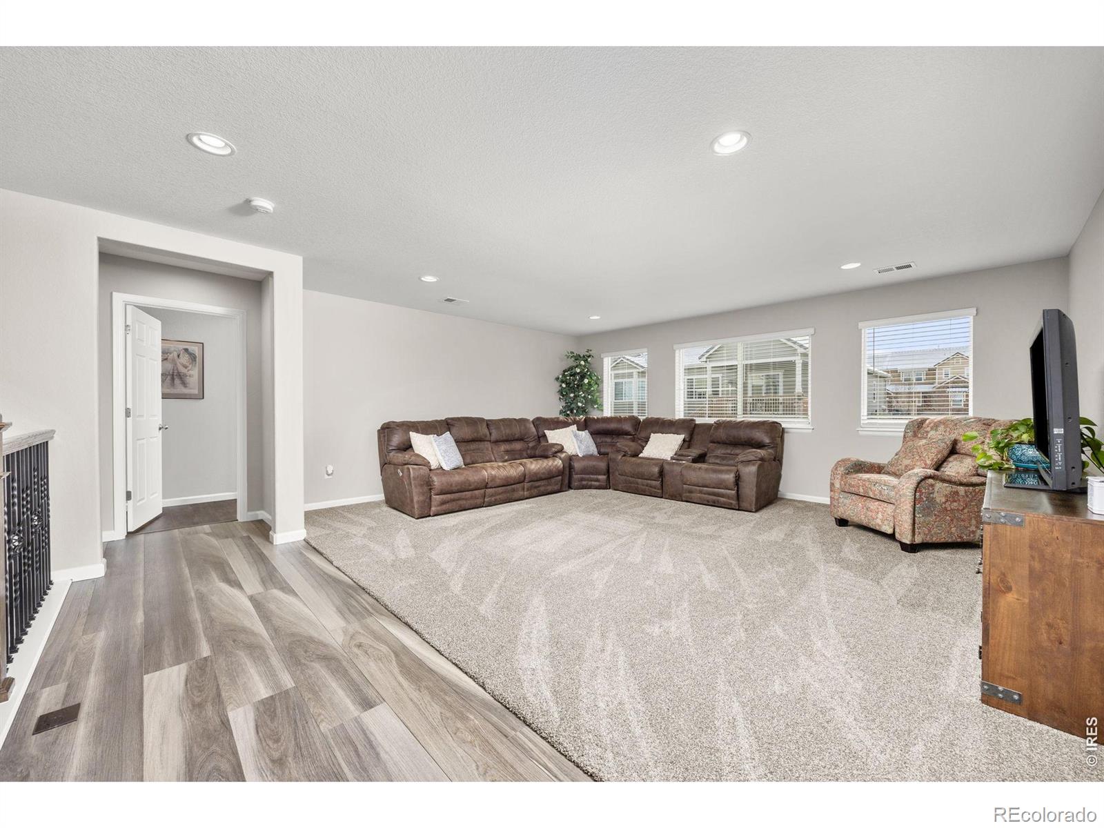 MLS Image #15 for 16272  spanish peak way,broomfield, Colorado