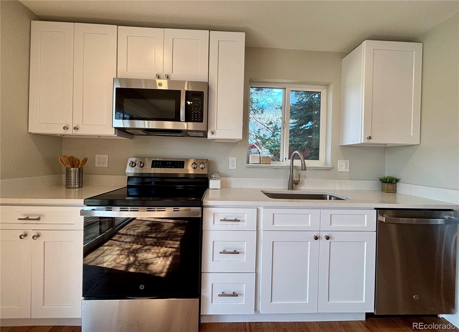 MLS Image #11 for 6137 w ken caryl place,littleton, Colorado