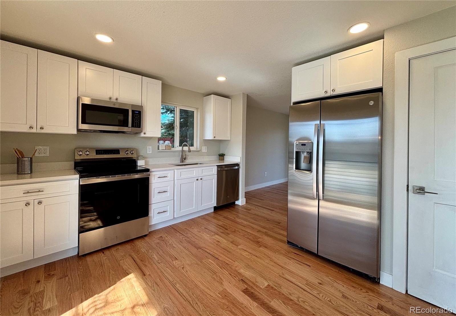 MLS Image #7 for 6137 w ken caryl place,littleton, Colorado
