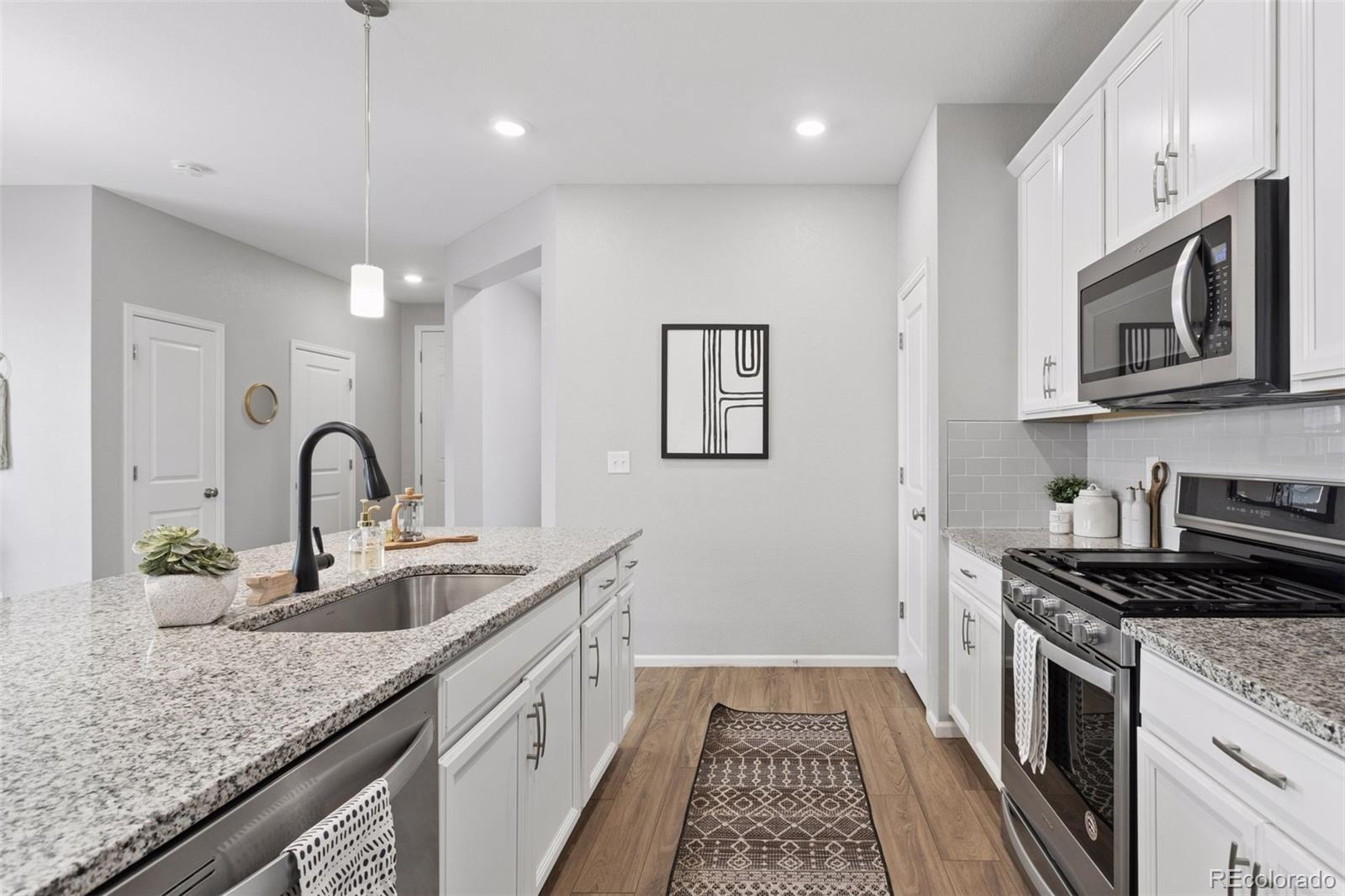 MLS Image #11 for 4332 s nepal street,centennial, Colorado