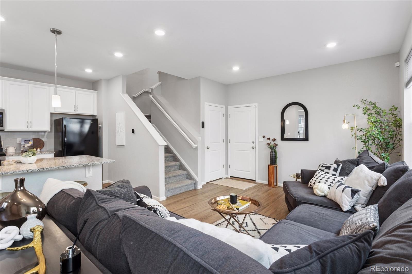 MLS Image #16 for 4332 s nepal street,centennial, Colorado