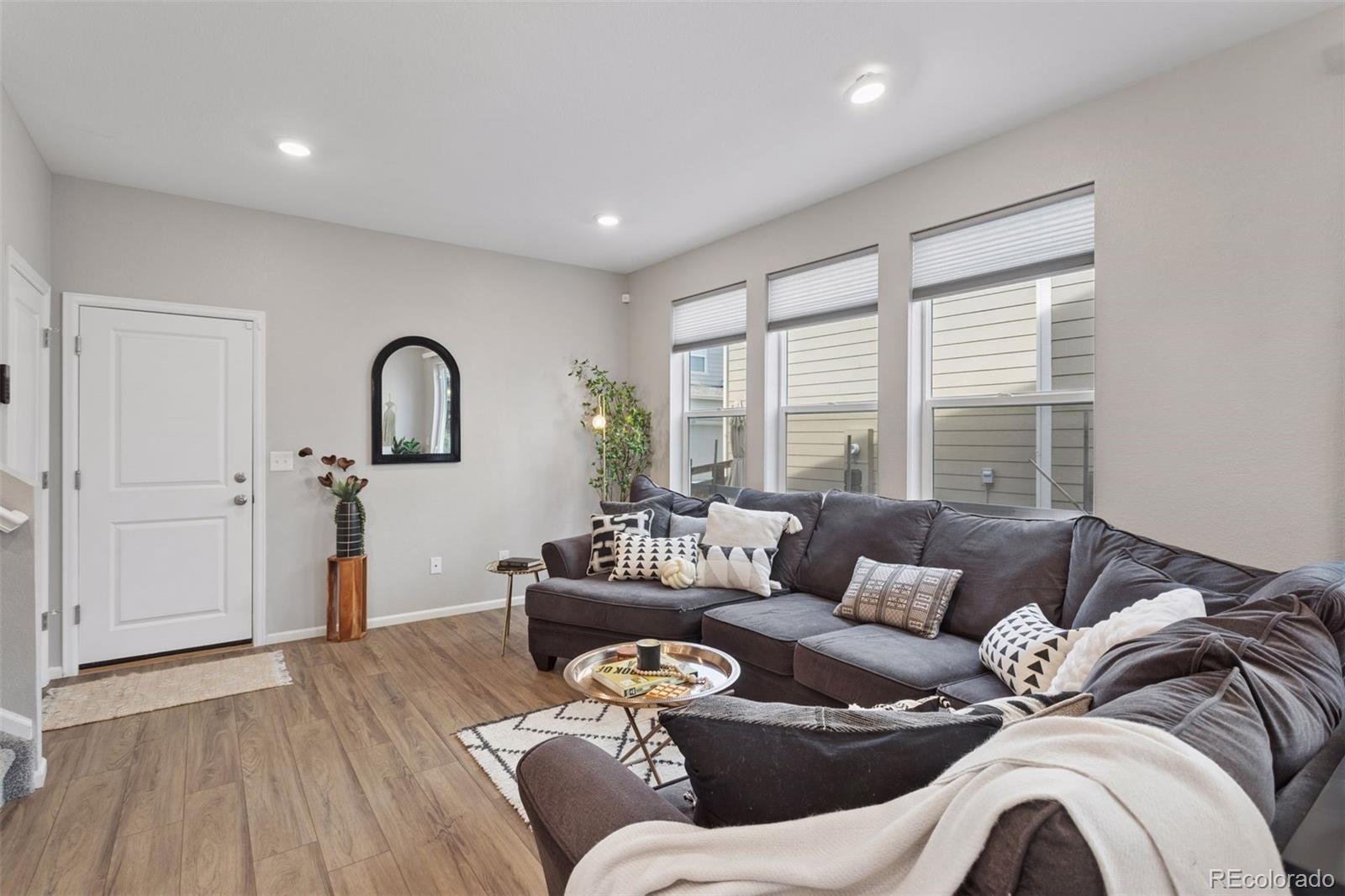 MLS Image #17 for 4332 s nepal street,centennial, Colorado