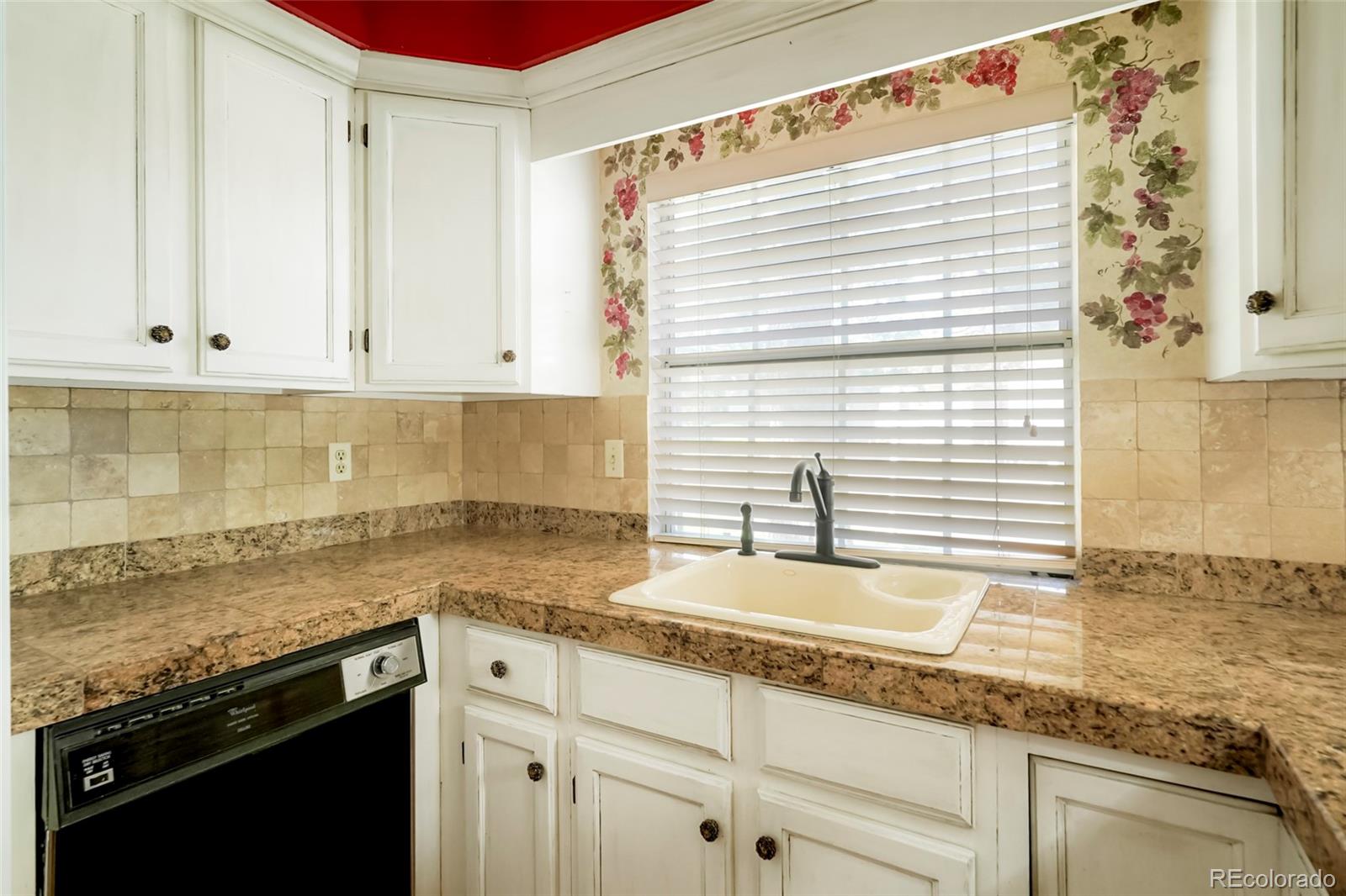 MLS Image #15 for 2871 w long drive a,littleton, Colorado