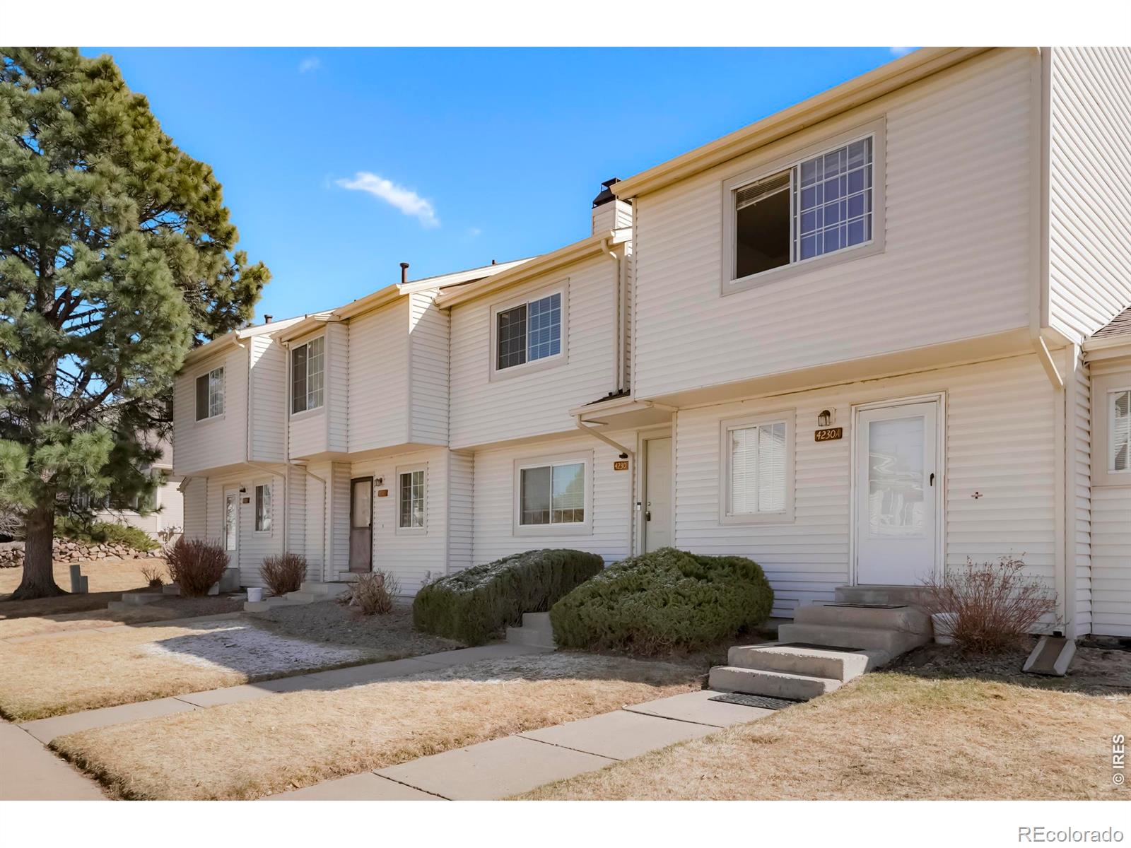 MLS Image #1 for 4230 s mobile circle,aurora, Colorado