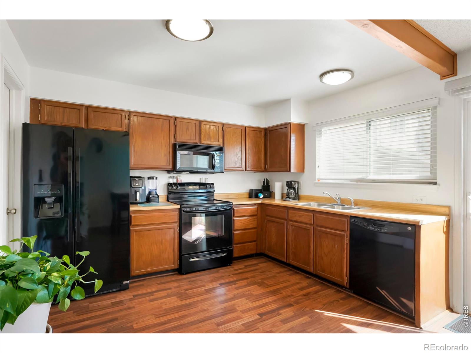 MLS Image #6 for 4230 s mobile circle,aurora, Colorado