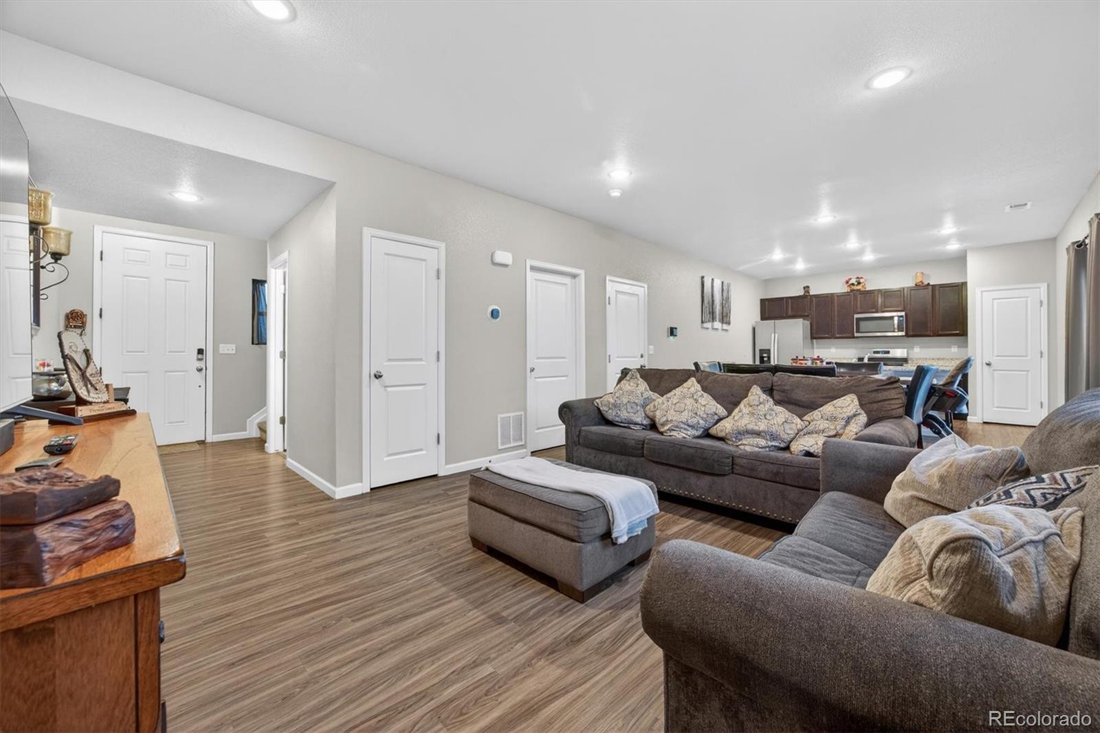 MLS Image #11 for 2424  horse shoe circle,fort lupton, Colorado