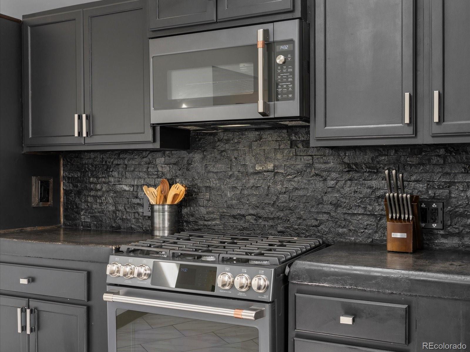MLS Image #8 for 11794 w 13th avenue,lakewood, Colorado