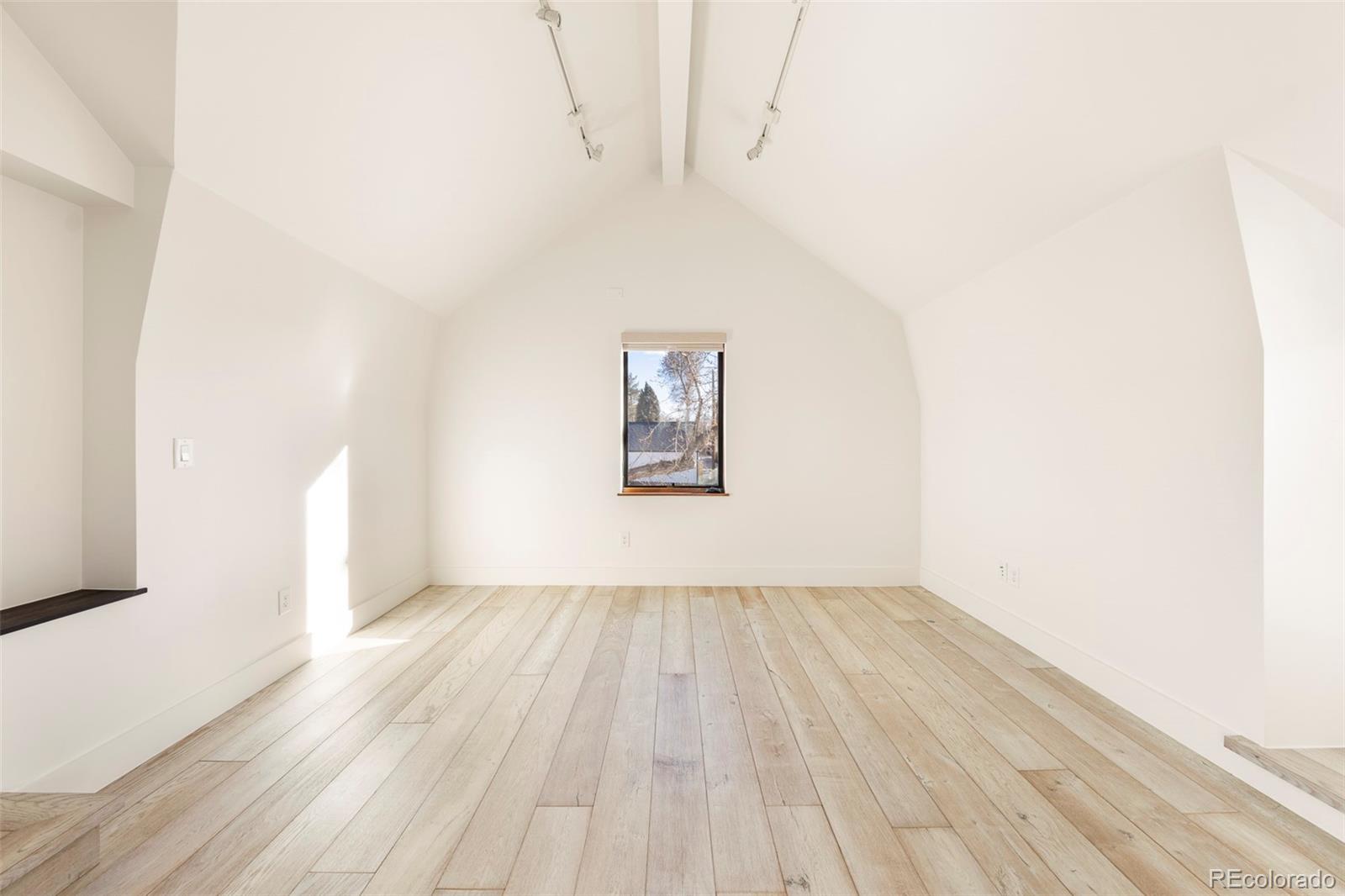 MLS Image #31 for 1491 s emerson street,denver, Colorado