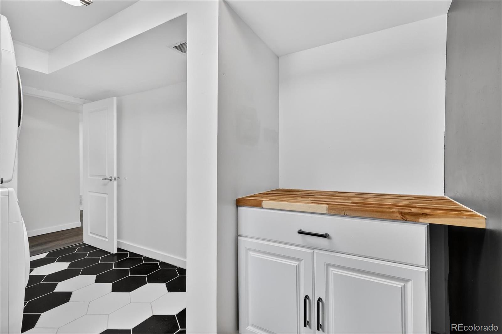 MLS Image #33 for 2340 w 48th avenue drive,denver, Colorado
