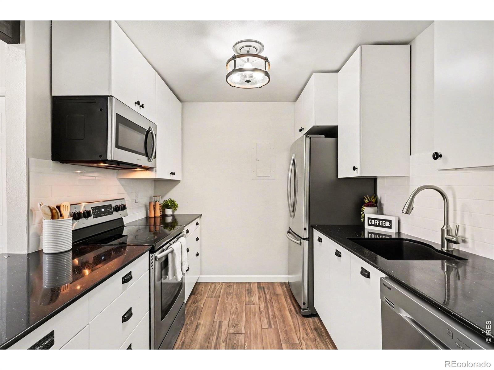 MLS Image #11 for 10150 e virginia avenue,denver, Colorado