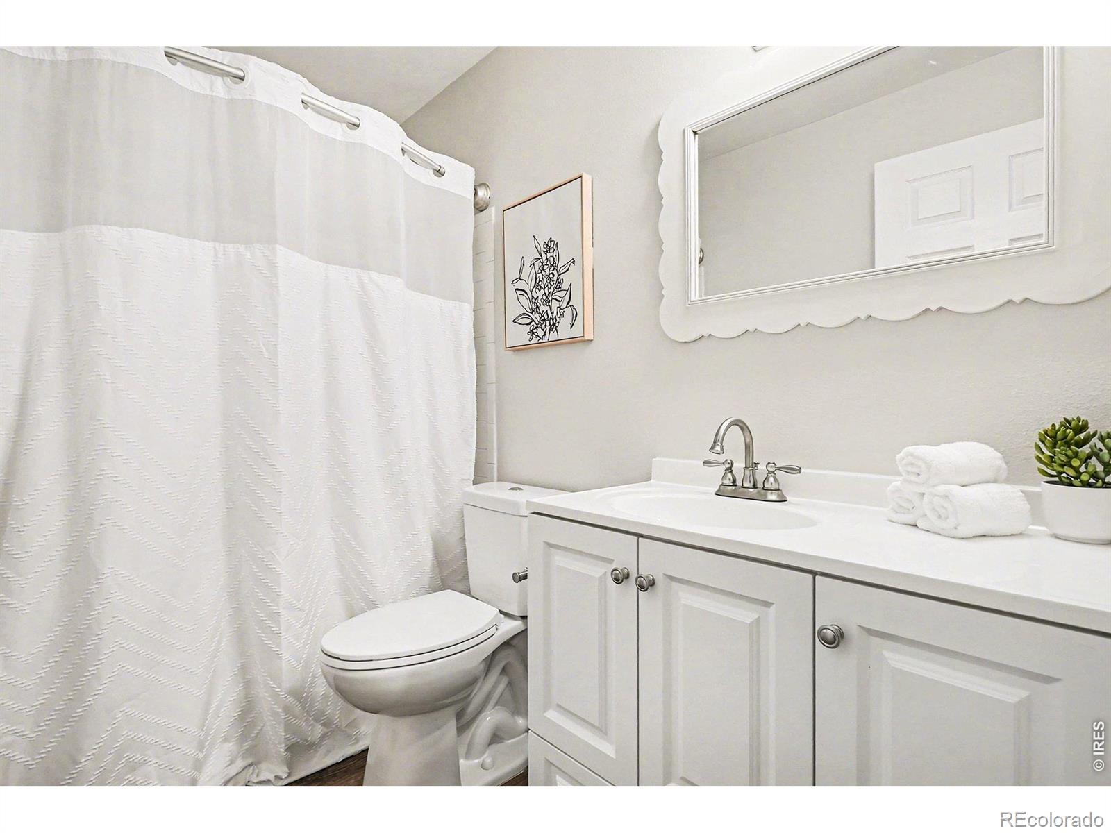 MLS Image #16 for 10150 e virginia avenue,denver, Colorado