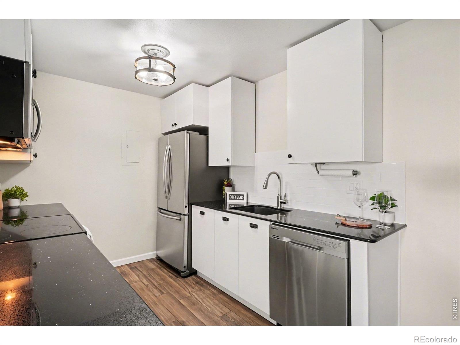 MLS Image #9 for 10150 e virginia avenue,denver, Colorado